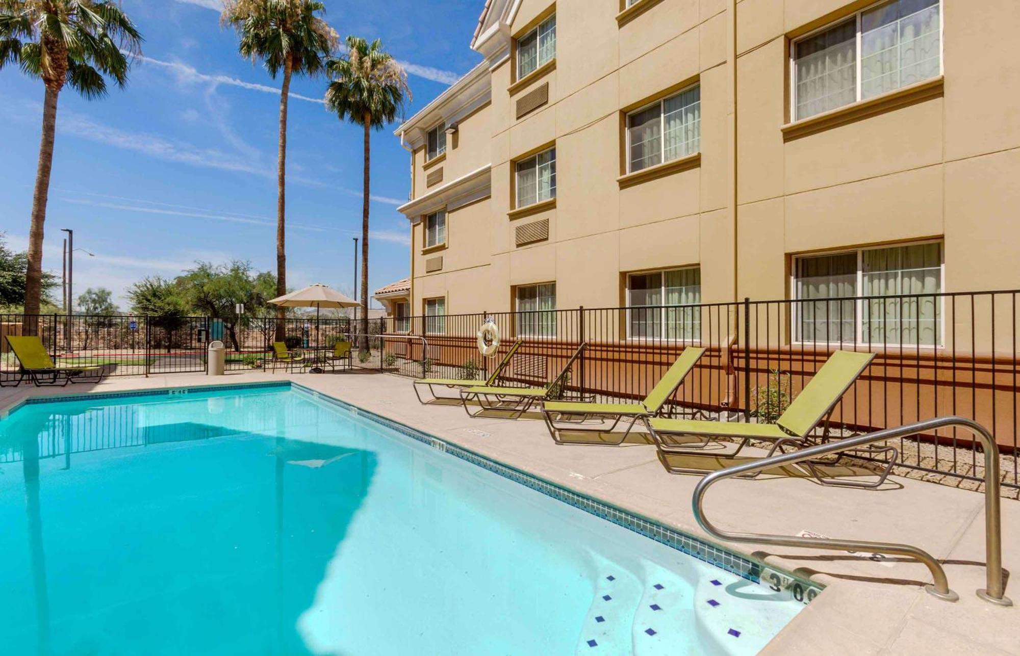 Extended Stay America Suites - Phoenix - Airport - Темпі Екстер'єр фото